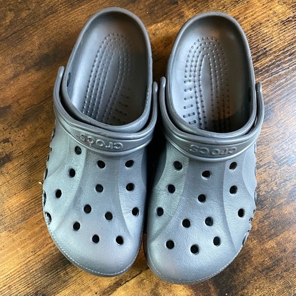 Like New Crocs M10 / W12 - Picture 3 of 6